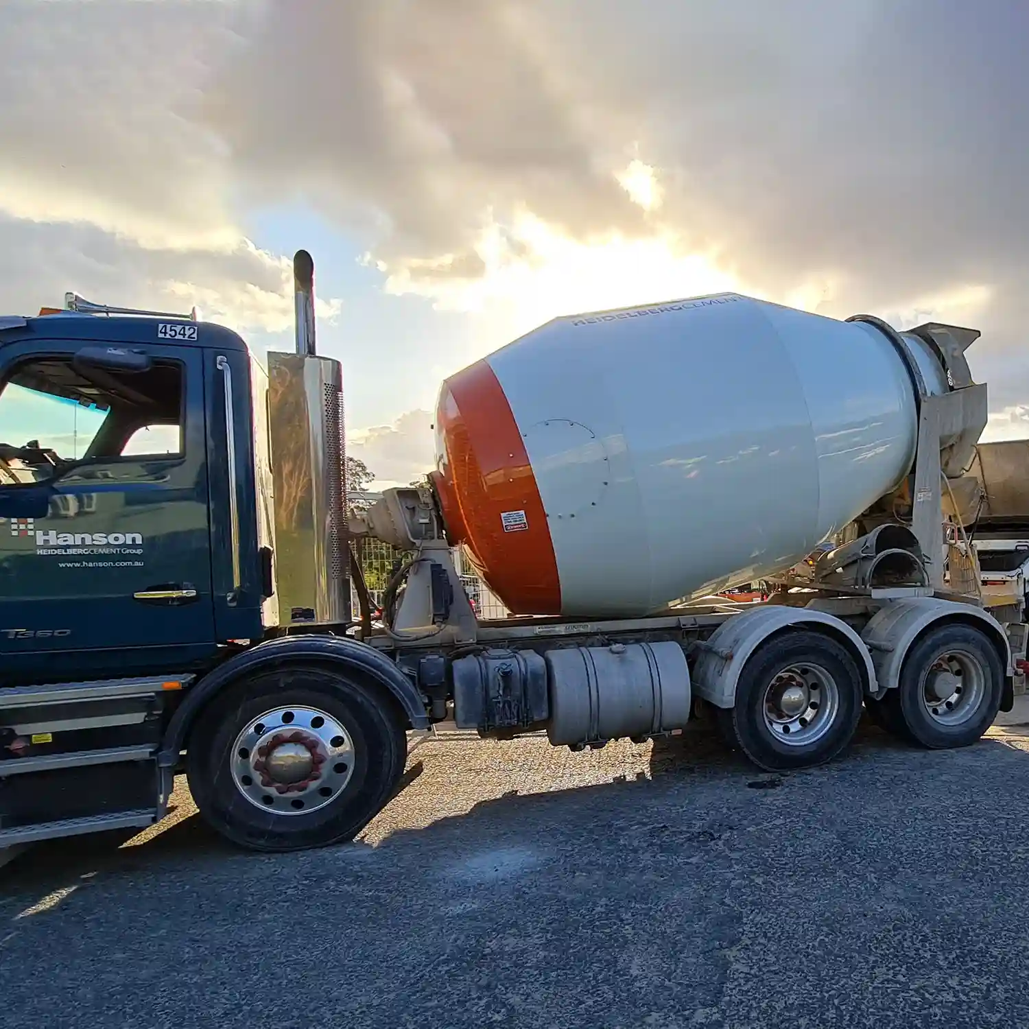 Robar Rentals Construction Equipment for Dry Hire - Brisbane & Adelaide